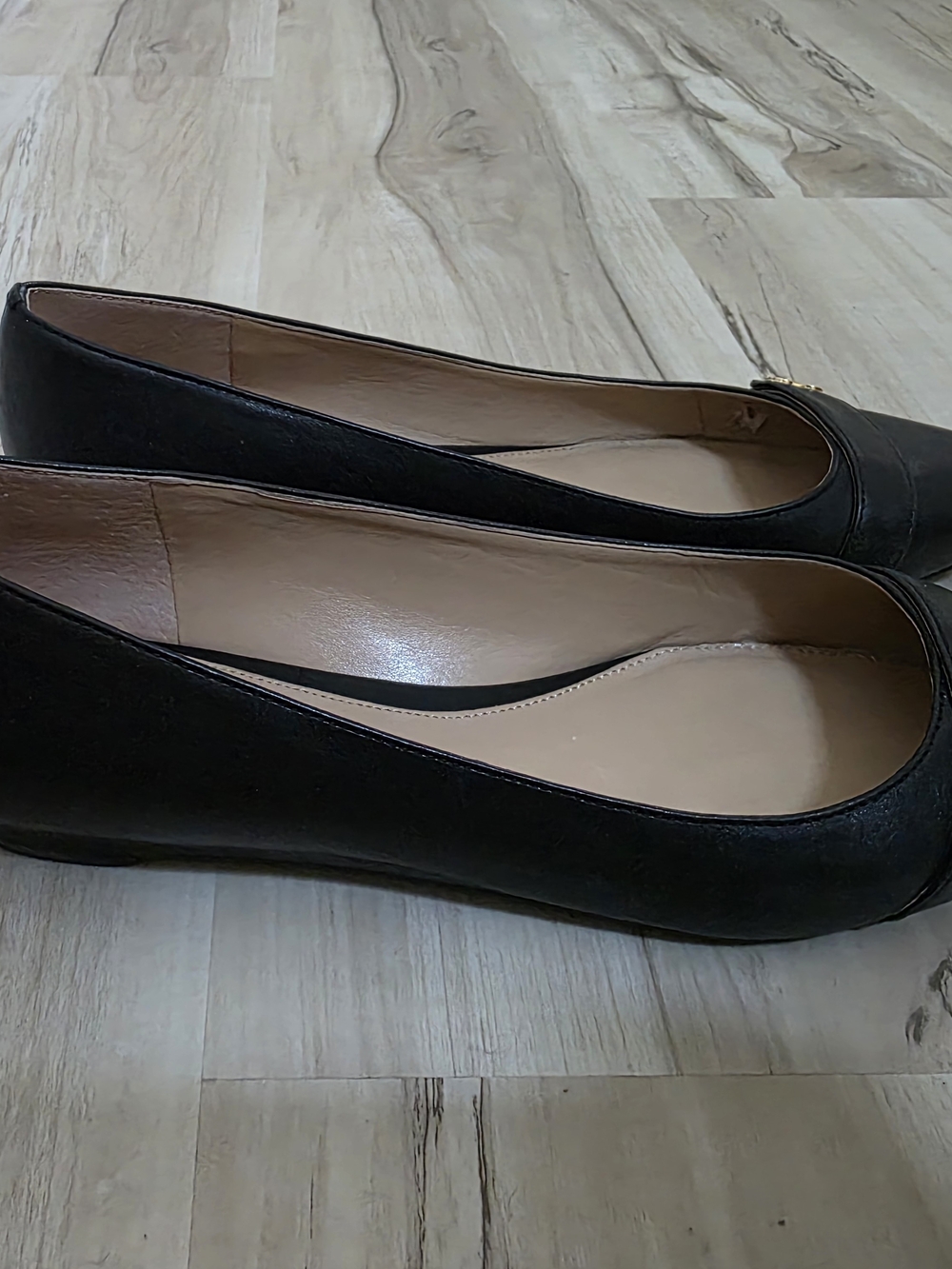 Lauren Ralph Lauren Aminah Leather Flats - Picture 2 of 3
